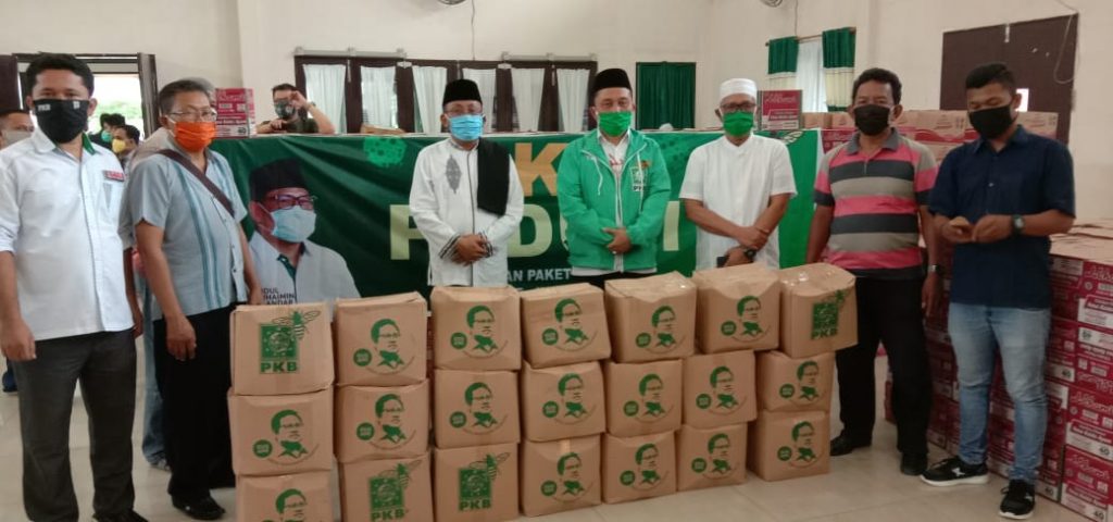 PKB Kota Medan Salurkan Sembako Bantuan Cak AMI ke Guru Ngaji dan Imam Masjid