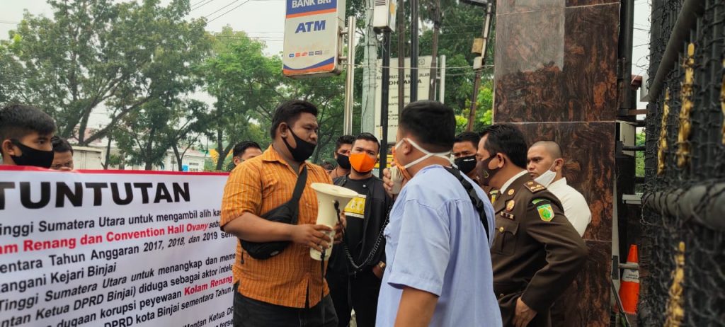 AMK Demo Kejaksaan Minta Usut Dugaan Korupsi Sewa Gedung DPRD Binjai