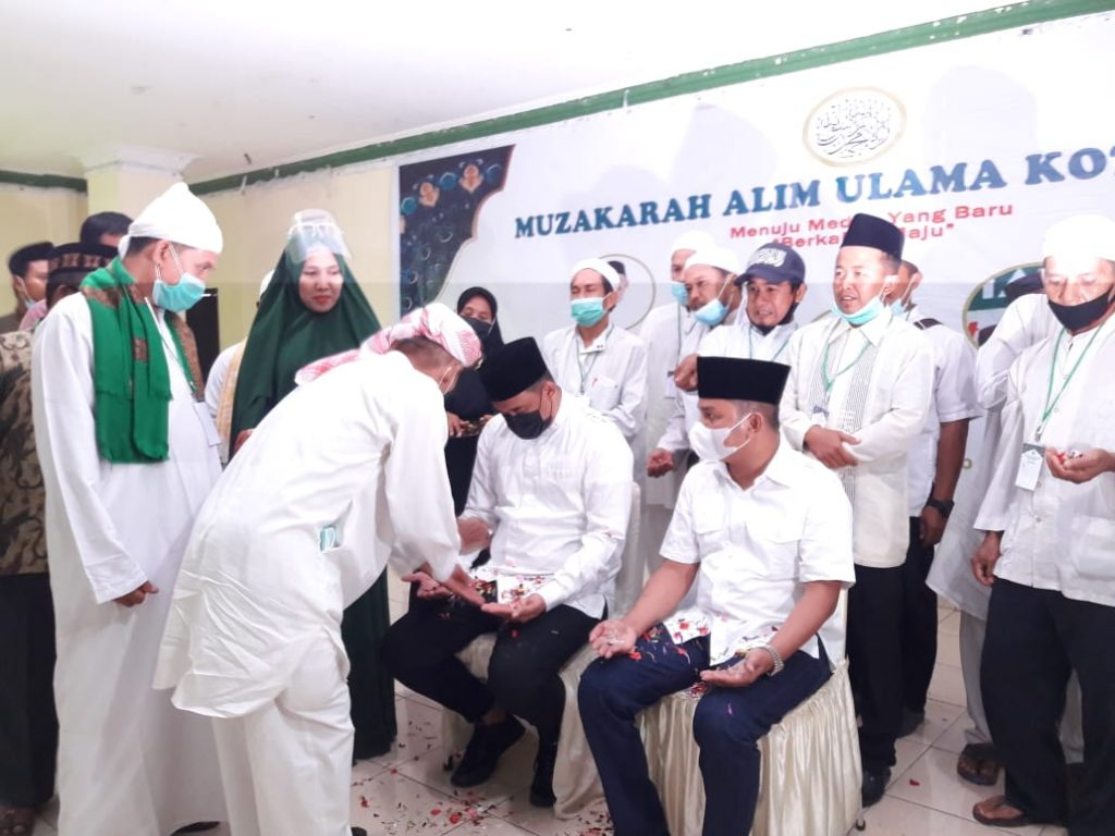 Alim Ulama Tepung Tawari dan Deklarasi Dukungan pada Bobby Nasution