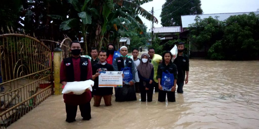 MRI-ACT Bantu Paket Pangan Untuk Korban Banjir Tebingtinggi