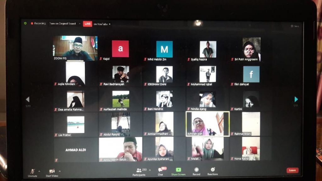 Dekan FIS UINSU Lepas 822 Mahasiswa PKL