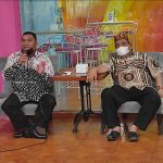 Ketua PWI Sumut Hermansjah (Kanan) bersama Anang Anas Azhar (anggota PWI Sumut) dalam dialog wartawan di Coffe Sadis belum lama ini. (msj)