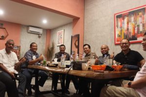 Dua Sahabat Lama Bertemu, Rapidin dan Tengku Erry Nuradi Saling Memuji