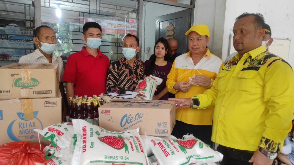 Partai Golkar Medan Salurkan Bantuan pada Anak Yatim di Dua Panti Asuhan