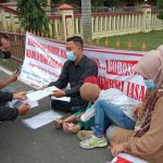 Protes