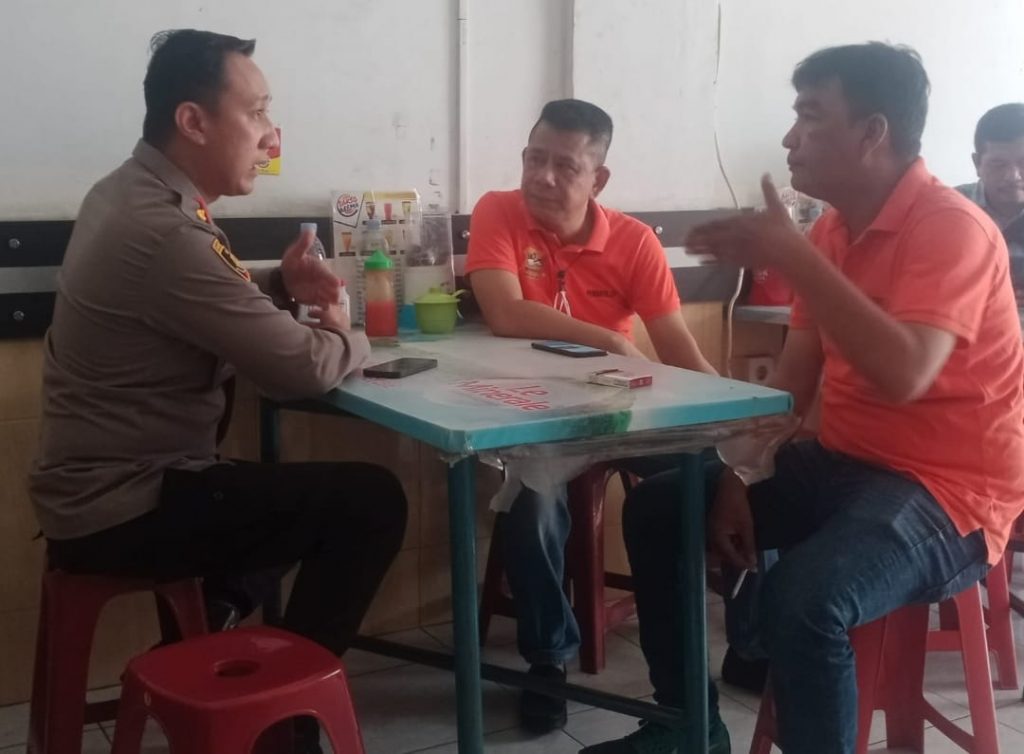 Kapolsek Medan Baru Bersilaturrahmi ke Kantor Pewarta Polrestabes Medan