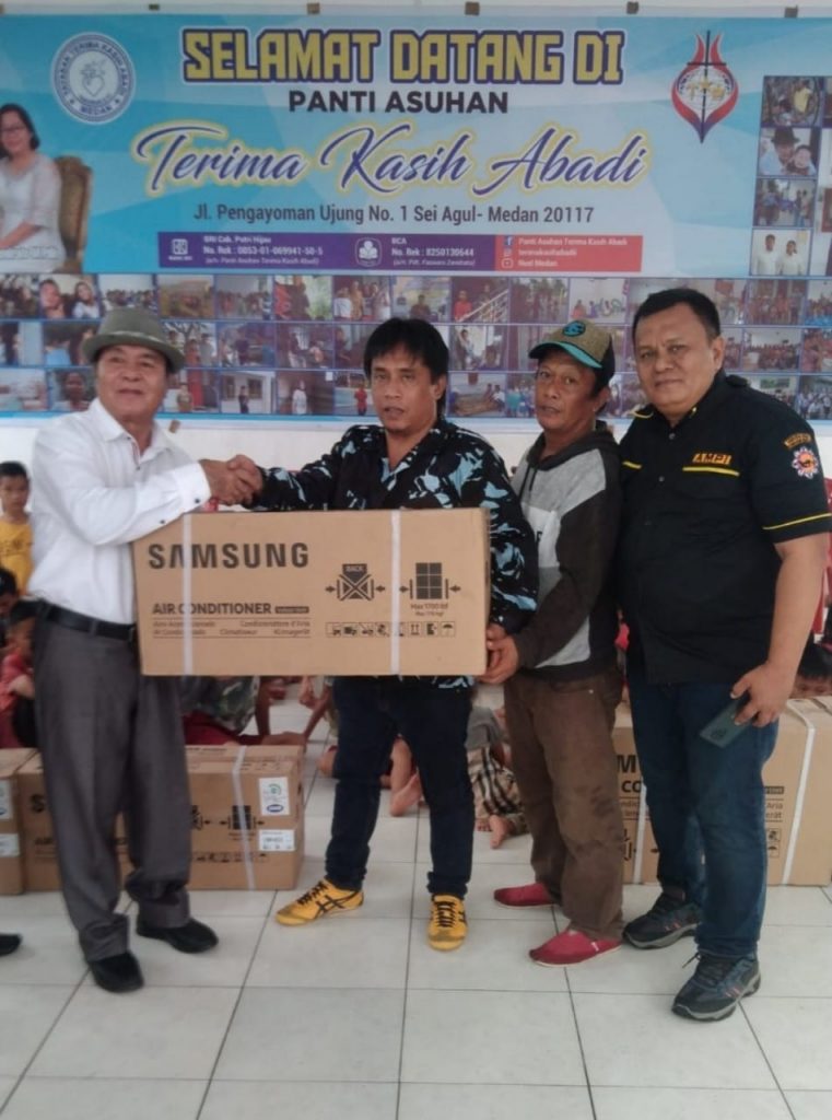 Ketua AMPI Sumut Sumbang 3 Unit AC ke Panti Asuhan Terima Kasih Abadi Medan