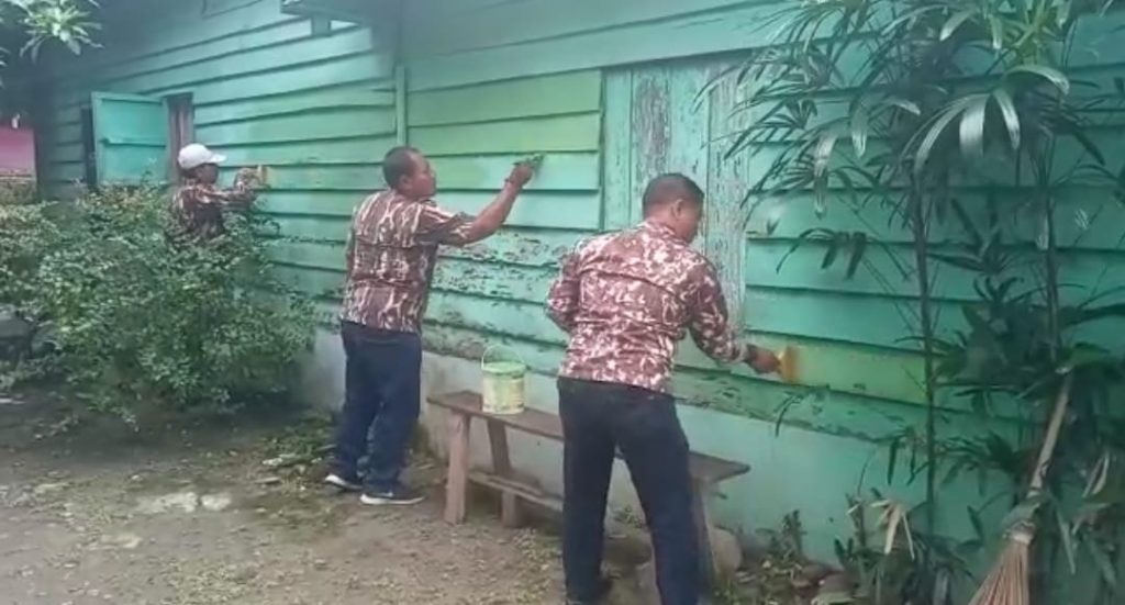 Syukuran HUT Ke 44, PD II GM FKPPI Sumut Santuni Warakauri dan Mengecat Perumahan TNI