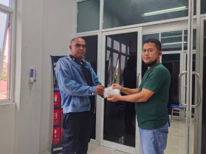 Serahkan barang bukti