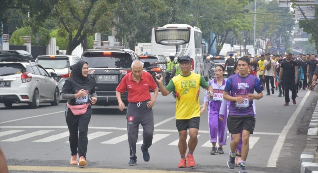 Lansia 81 Tahun ini Unjuk Kemampuan di Bukit Barisan Fun Run 5 & 10K