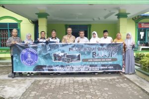 Bantu Korban Banjir, Rektor UMA Lepas Tim BKM ke Aceh Tamiang dan Barus