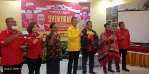 Ketum SOKSI Ali Wongso dan Sekjend Ilyas Indra Diulosi di Medan