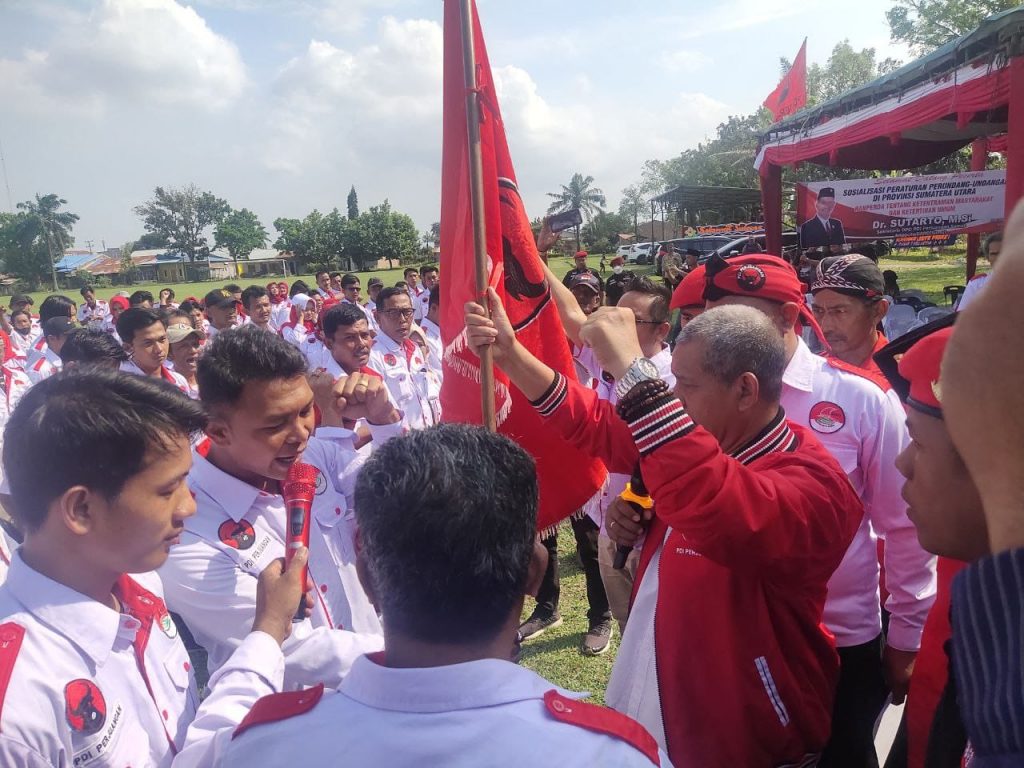 GANTI, Organisasi Sayap PDI Perjuangan Kecamatan Labuhan Deli dan Hamparan Perak Dilantik