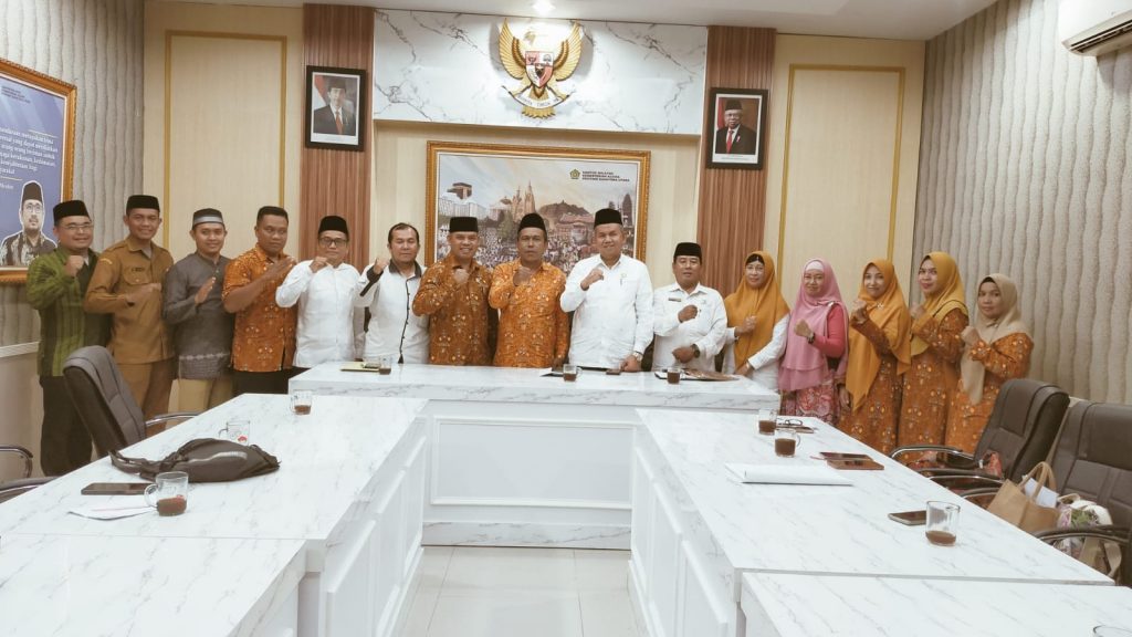 Kakanwil Kemenag Sumut Menerima Audiensi DPW AGPAII