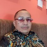 Gubernur Mundur