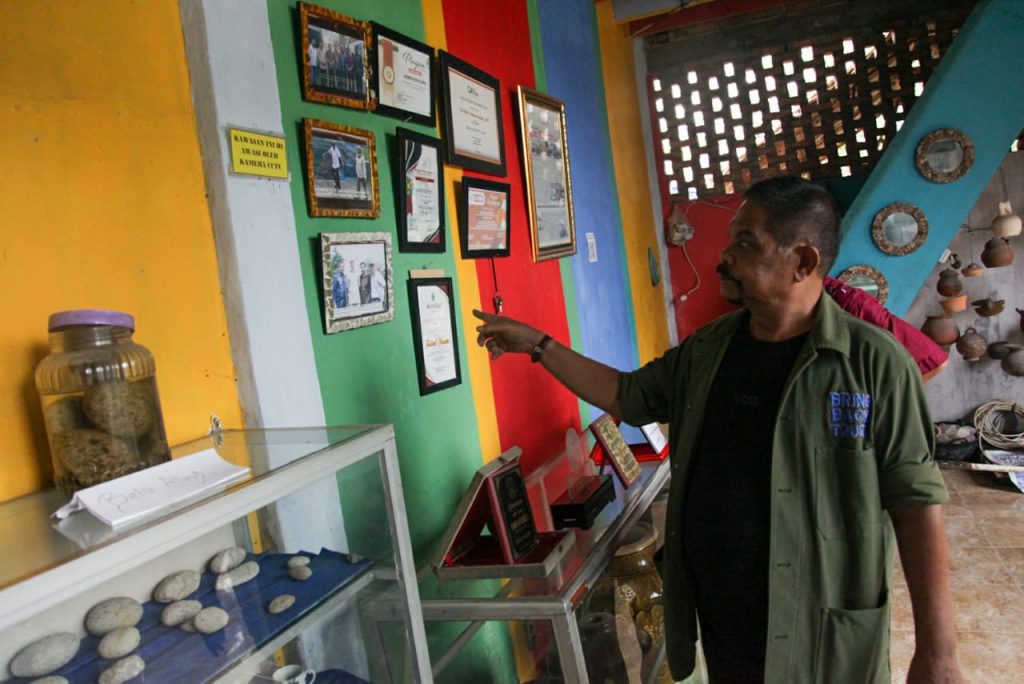 Arkeolog Inggeris Anugerahi Rahudman Tokoh Peduli Heritage  