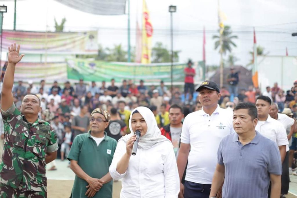 Wabup Madina Saksikan Final Bola Voli Bupati Cup I