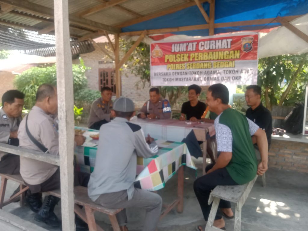 Polsek Perbaungan Lakukan Sosialisasi di Desa Lestari Dadi melalui Program Jumat Curhat