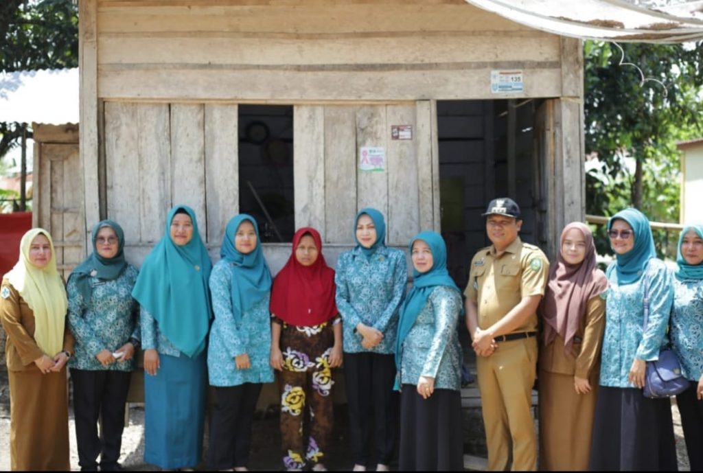 Ketua TP PKK Madina Kunjungi Pelaksanaan Iva Test di Kecamatan Nagajuang