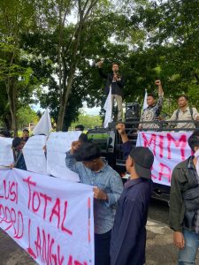 Peringati Hari Reformas, Massa PB HIMALA Indonesia Turun ke Jalan Kritisi Kinerja DPRD Langkat