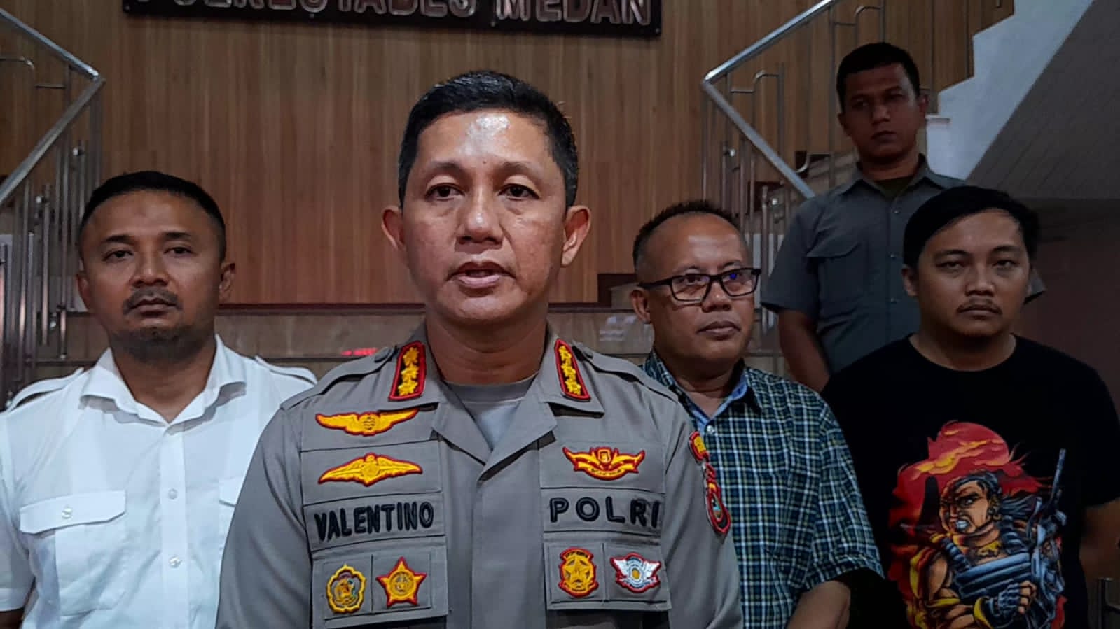 Pelaku pembunuh wanita dalam.mobil ditembak