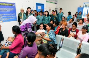 Kunjungi Kabupaten Toba, Nawal Lubis Ingatkan Masyarakat Pentingnya Deteksi Dini Kanker