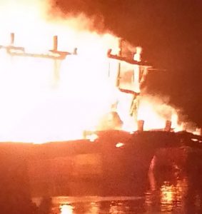 Kapal penangkap ikan terbakar