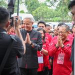 Resmikan Rumah Pemenangan