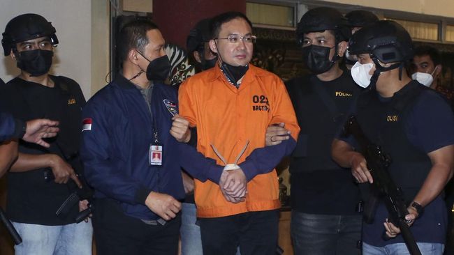 Apin BK di Vonis 3 tahun penjara