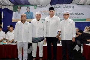 Bupati Madina Sambut Kedatangan Jemaah Haji Kloter Pertama