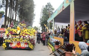 Festival Buah dan Bunga