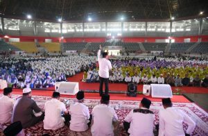Tabligh Akbar Bersama Ribuan Masyarakat, Edy Rahmayadi: Jadikan Tahun Baru Hijriah Momentum Perbaiki Diri