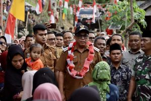Listrik masuk desa