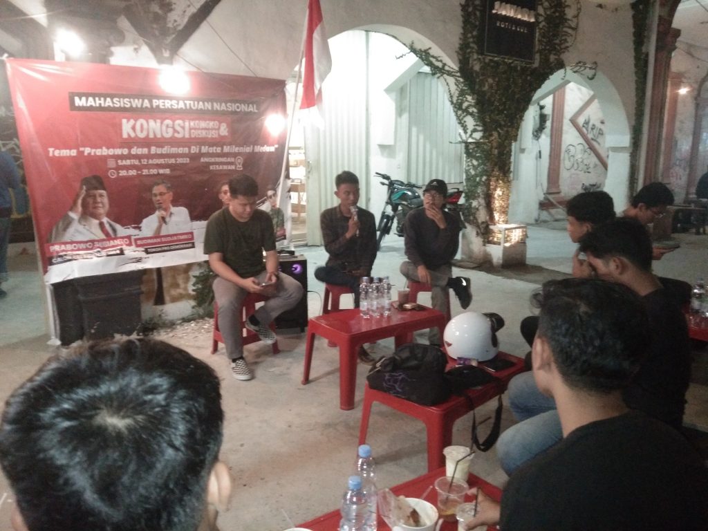 Diskusikan Persatuan Nasional, Mahasiswa Medan Kongsi di Angkringan Kesawan