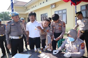 Mendadak, Personil Polres Palas Dites Urin