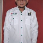 Honorer menjerit