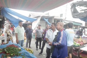 Kunjungi Pasar Medan