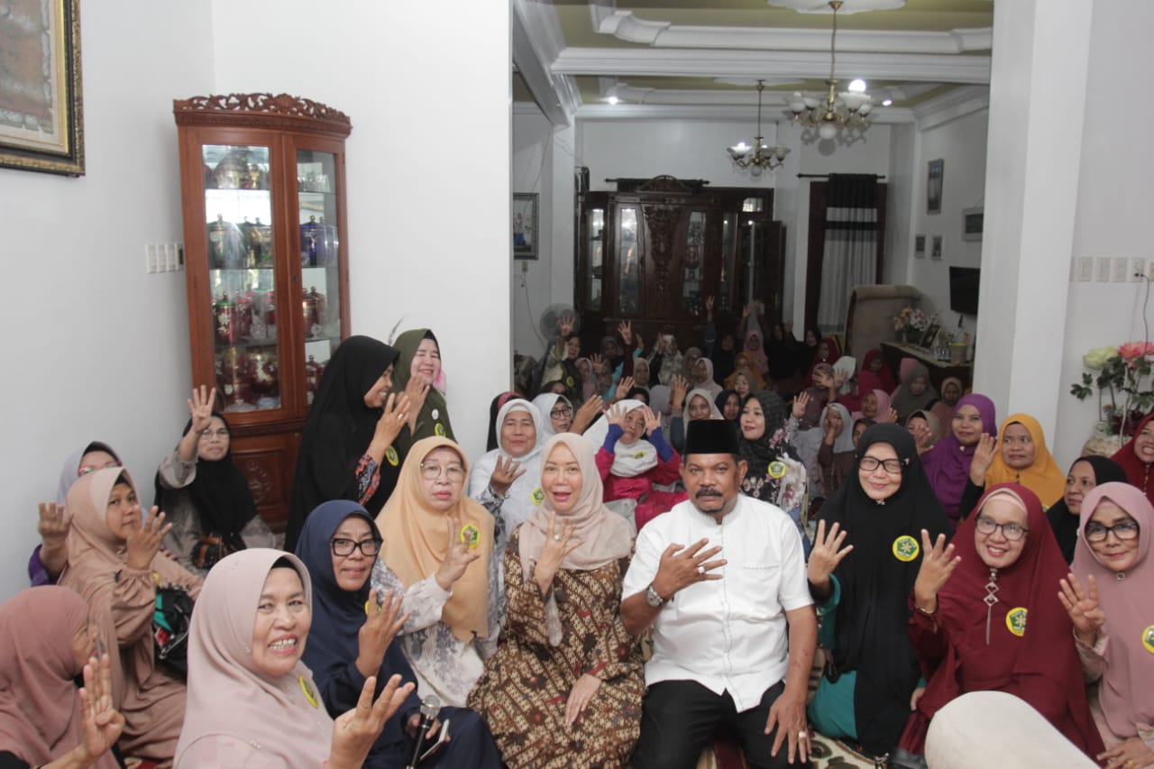 Ibu-ibu Majelis Taklim Dukung Rahudman