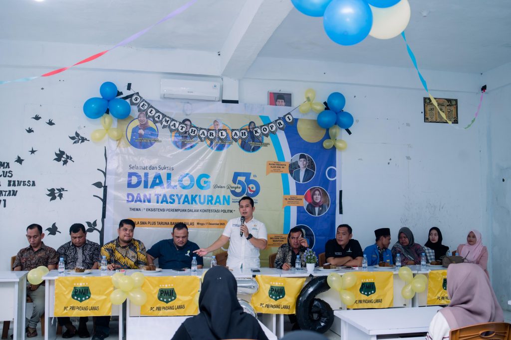 Ketua HIPMI Palas Sampaikan Materi Kewirahusaan pada Dialog dan Tasyakuran KOPRI PMII