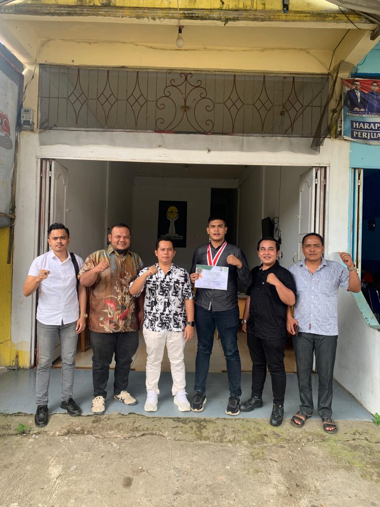 Gondol Empat Medali, Atlit Tinju Palas  Sampaikan Terima Kasih pada Putra Mahkota Alam