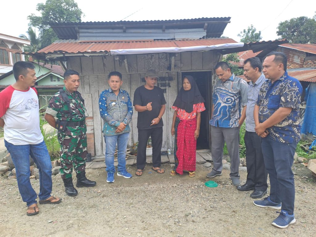 Pemerintah Kecamatan Bukit Malintang Bantu Warga Desa Bange Penderita Liver