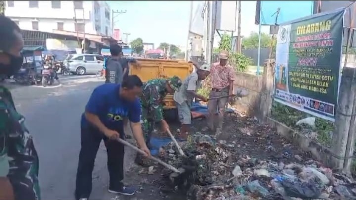 Bersihkan Sampah