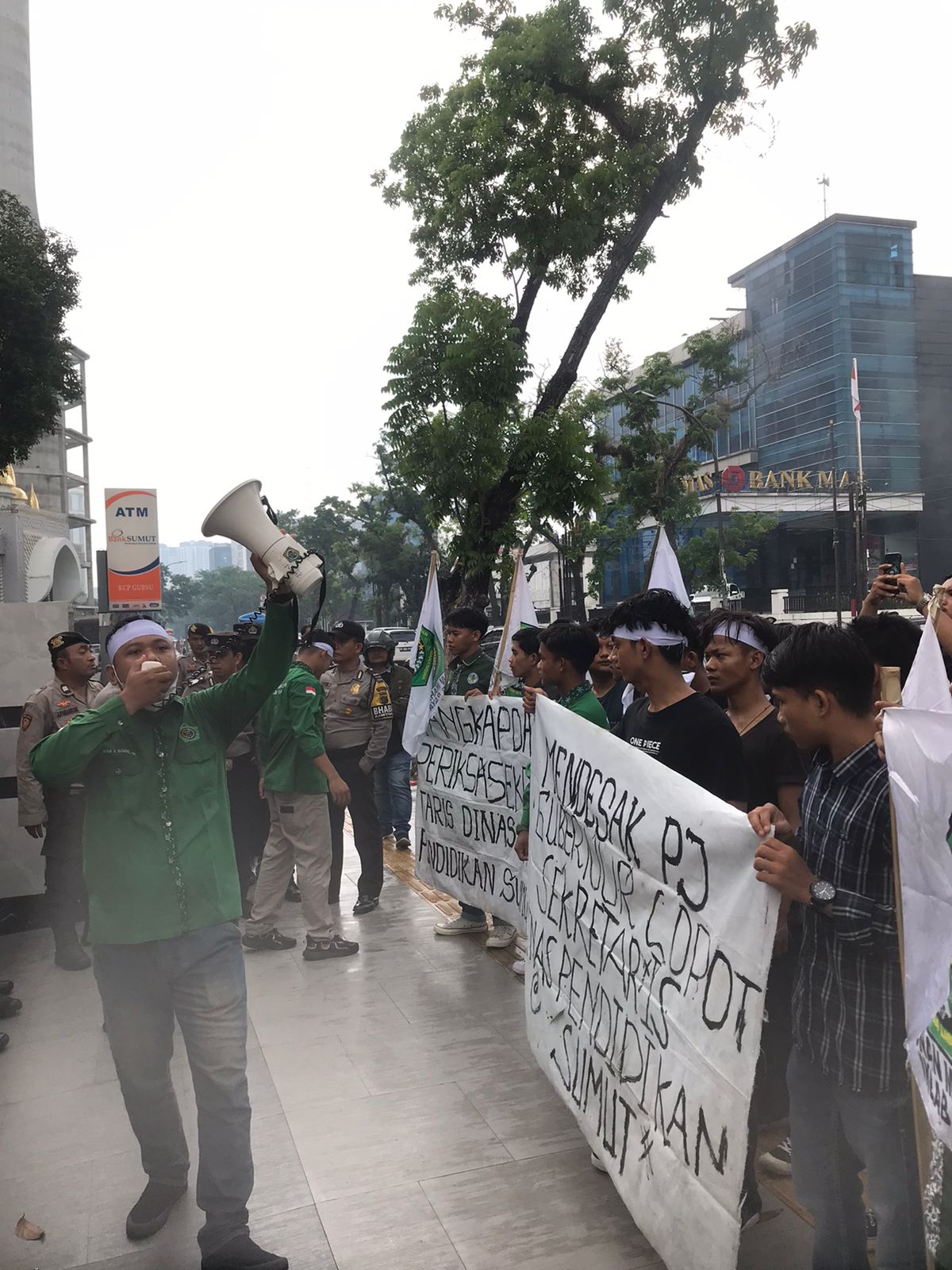 Demo HM IKLAB RAYA