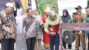 Wabup Madina Hadiri Festival Permainan Leluhur di Tambangan