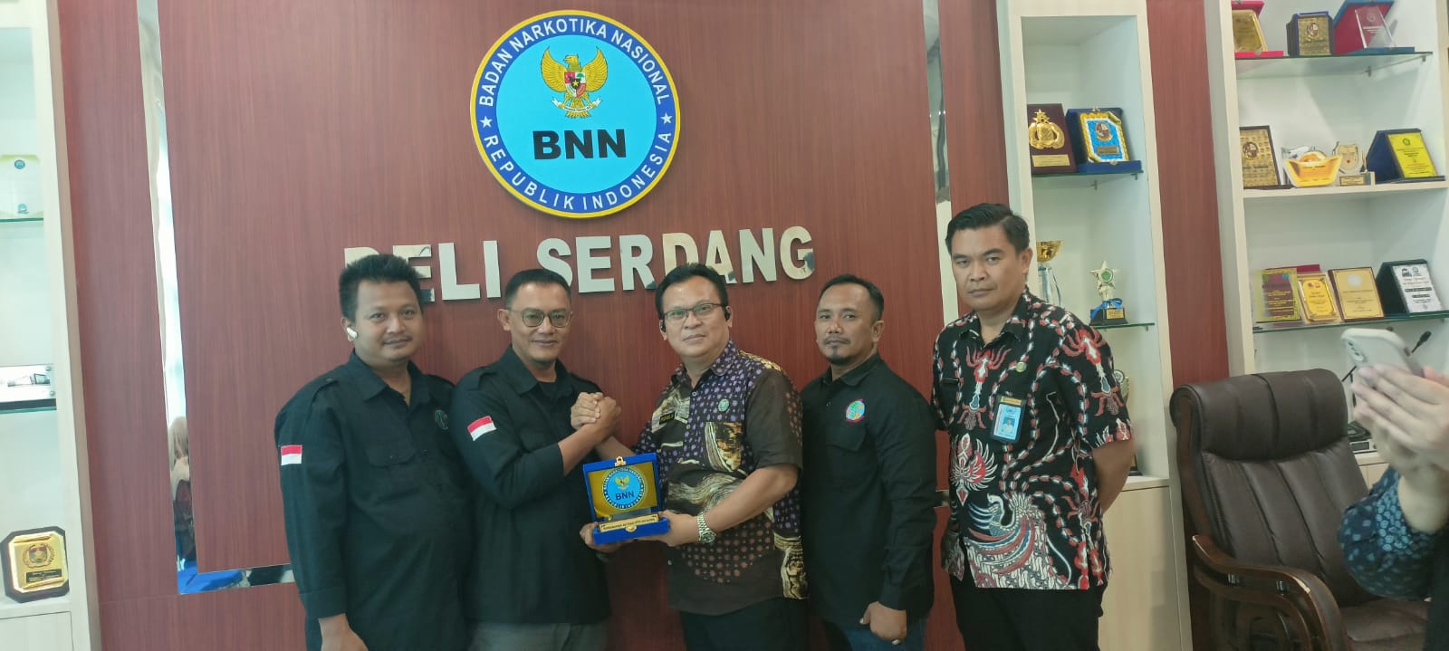 IWO - BNN