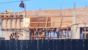 Bangun Gerbang Mewah Tanpa PBG di Medan, PT Royal Platinum Persada Masih Belum Ditindak