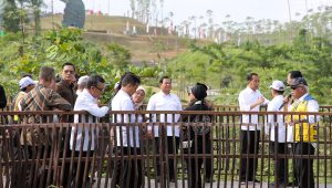 Menteri AHY Bersama Presiden, Wapres dan Para Menteri Tinjau Embung dan Sumbu Kebangsaan di IKN