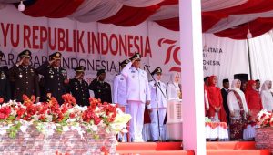 Jakfar Sukhairi Pimpin Upacara HUT ke-79 Kemerdekaan RI di Pelataran Masjid Agung Madina