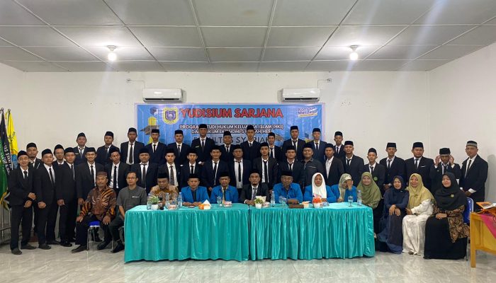 Gelar Yudisium Fakultas Hukum IAIDU Asahan, 79 Mahasiswa Hukum Resmi Dinyatakan Lulus