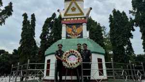 Ziarah Tabur Bunga di Taman Makam Pahlawan Peringati Hari Pengayoman ke-79